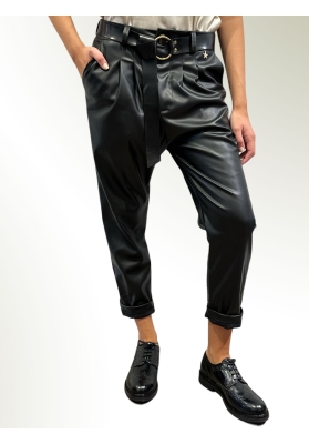 Souvenir - Pantaloni baggy ecopelle con cinta nero