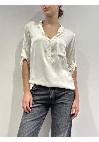 Tensione In - Blusa con taschino in satin panna