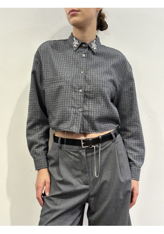 Vicolo - Camicia cropped quadri e colletto con strass grigia