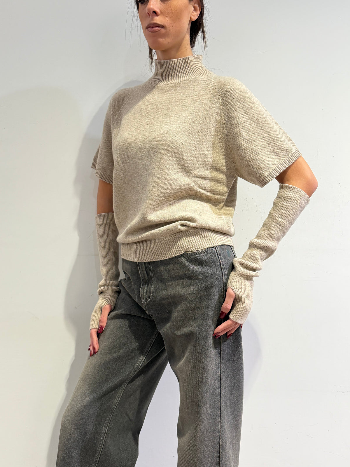 Vicolo - Maglia con manicotti beige