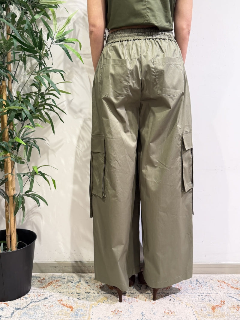 Tensione In - Pantalone cargo con coulisse militare