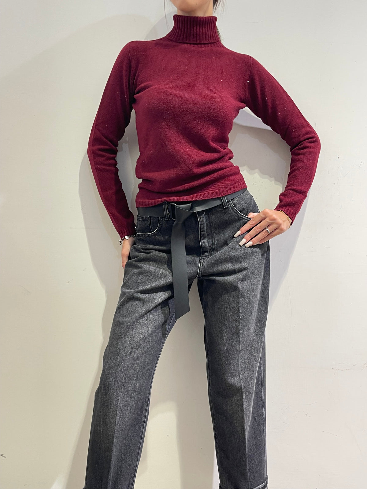 Kontatto - Maglia collo alto con micro paillettes bordeaux