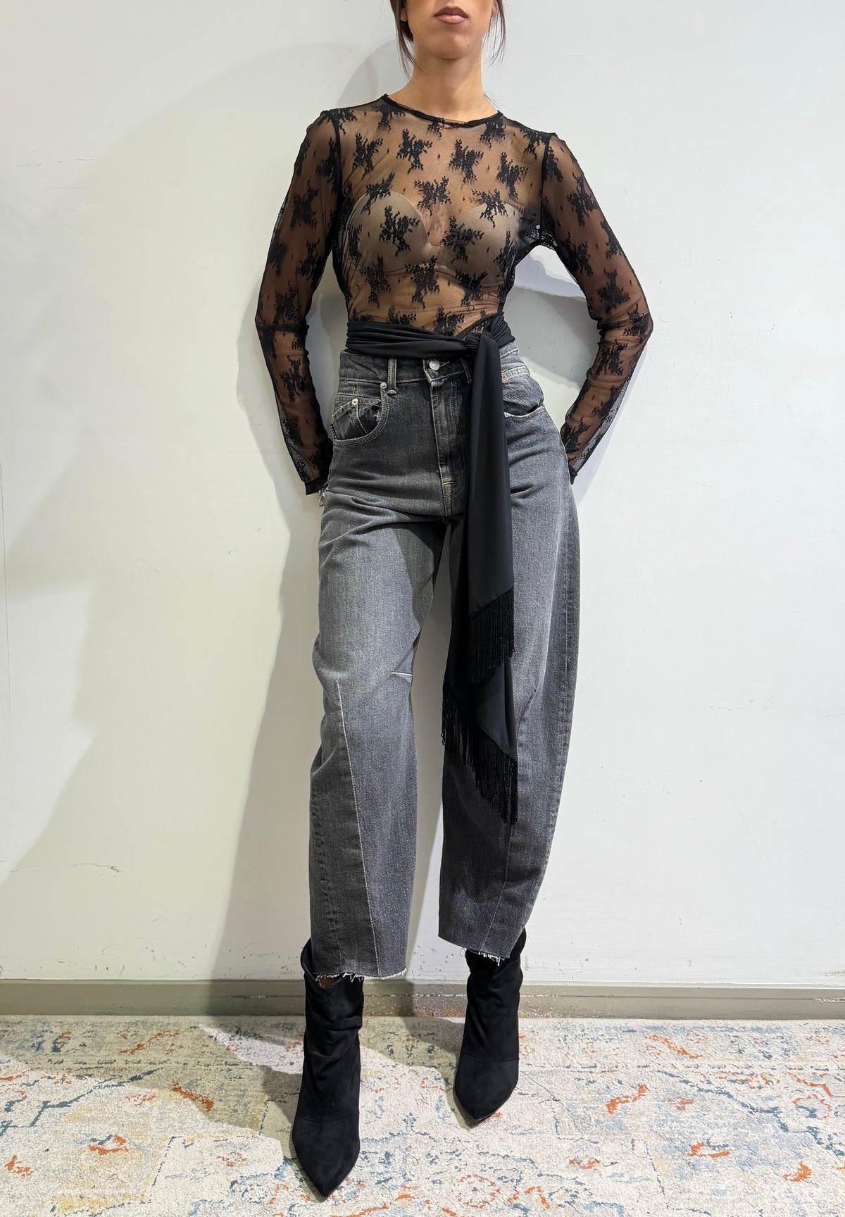 Haveone - Body in pizzo con fascia nera