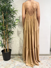 Motel - Vestito in satin con balze cammello
