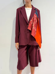 Tensione In - Giacca due bottoni con foulard bordeaux