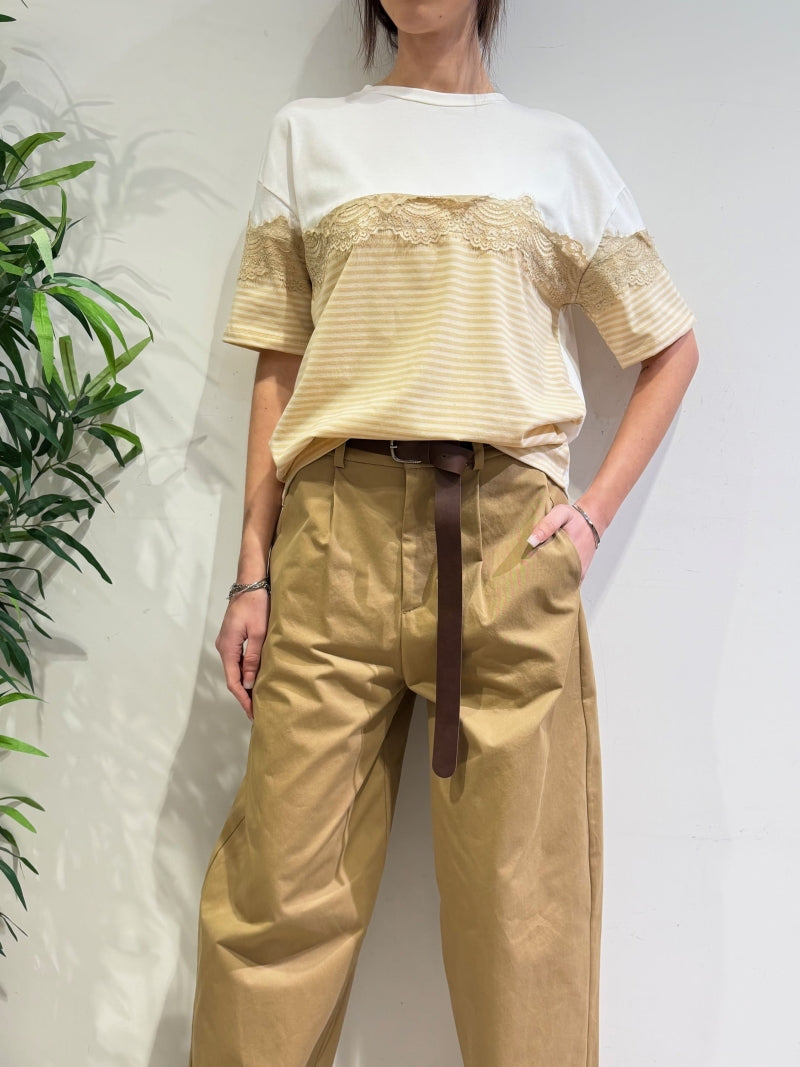 Le Streghe - T-Shirt righe con orlo in pizzo cammello