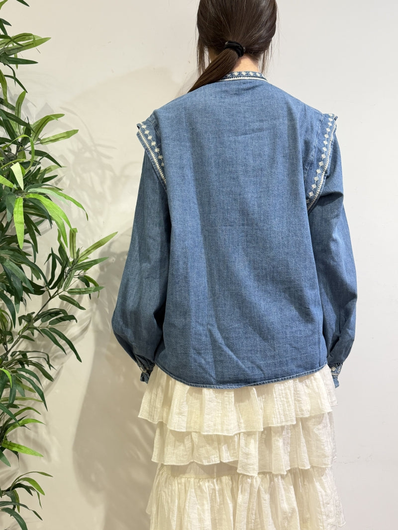 Tensione In - Camicia chambray con ricami in denim