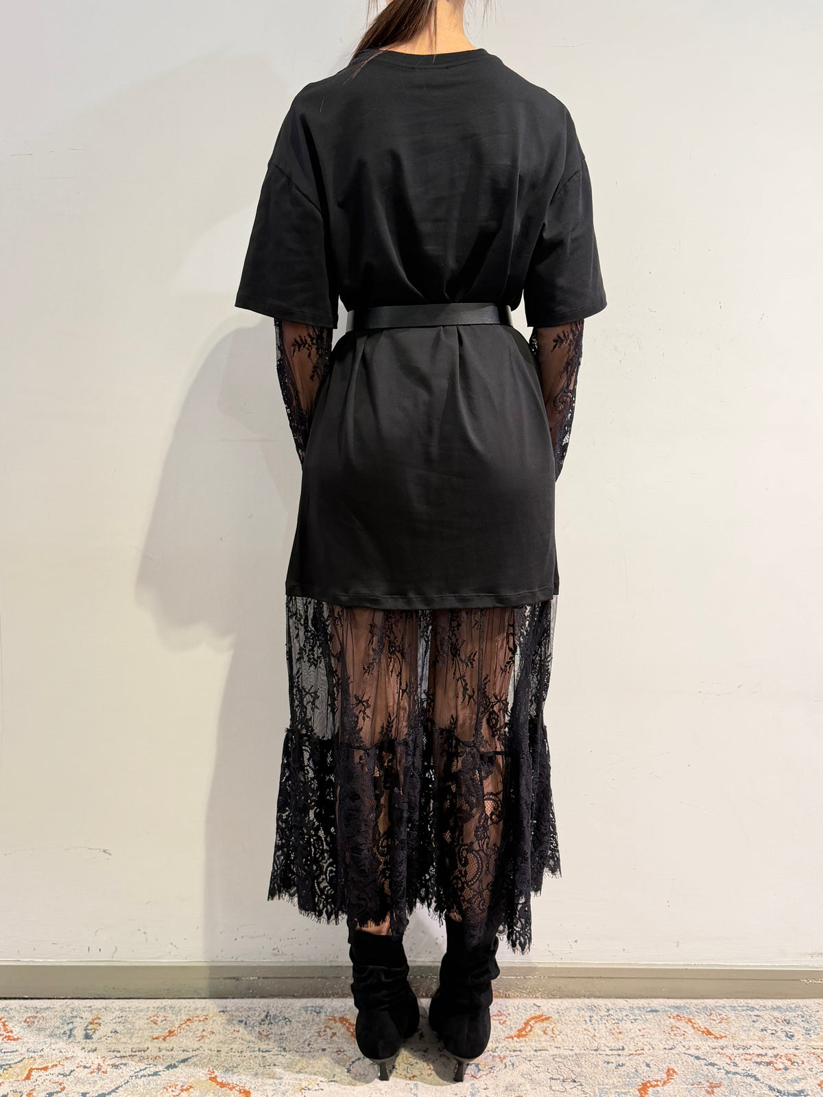 Vicolo - Abito t-shirt con pizzo nero