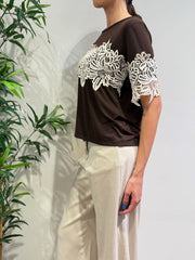 Le Streghe - T-Shirt con ricamo in pizzo moro