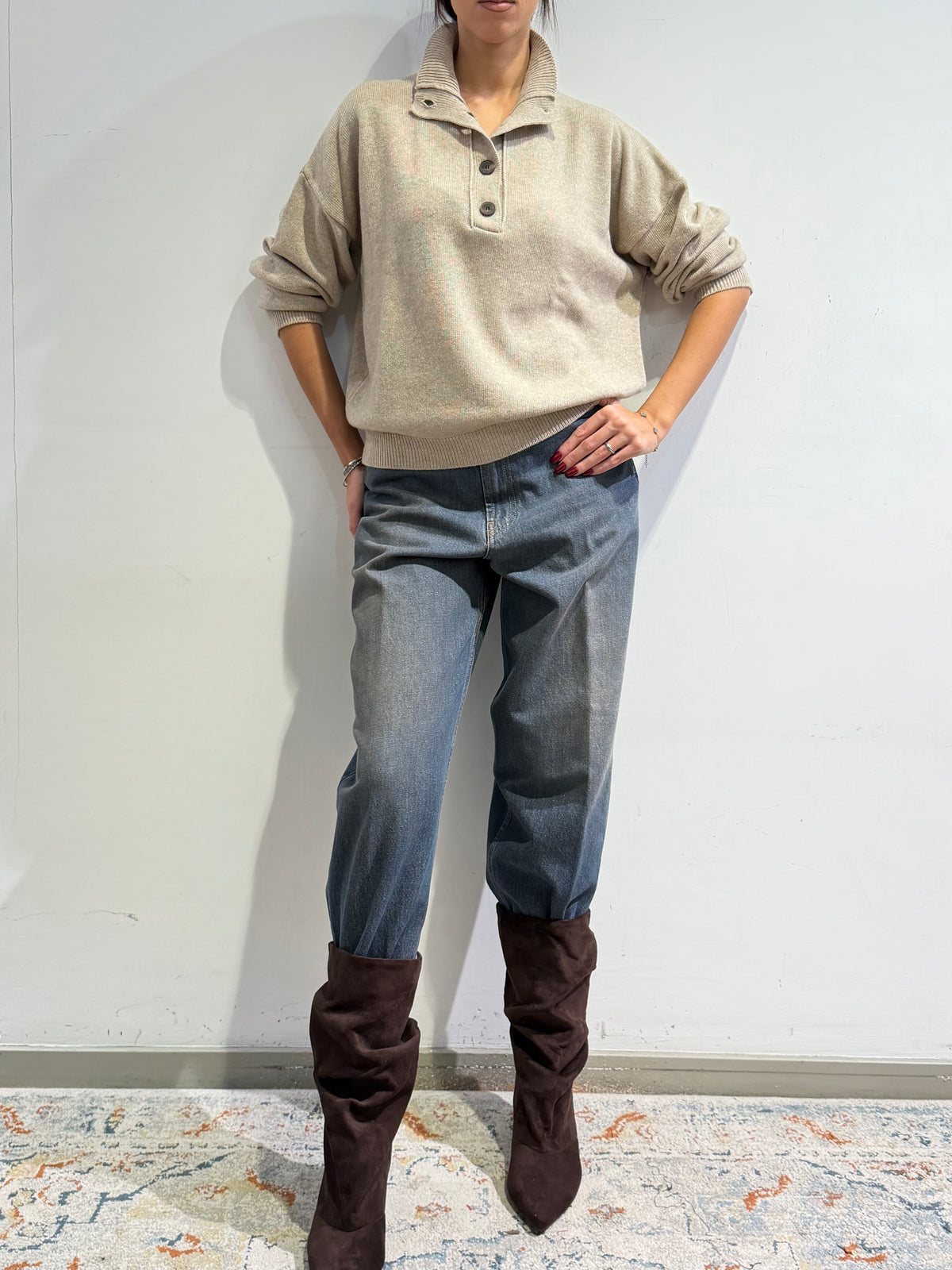 Vicolo - Maglia collo alto con bottoni beige