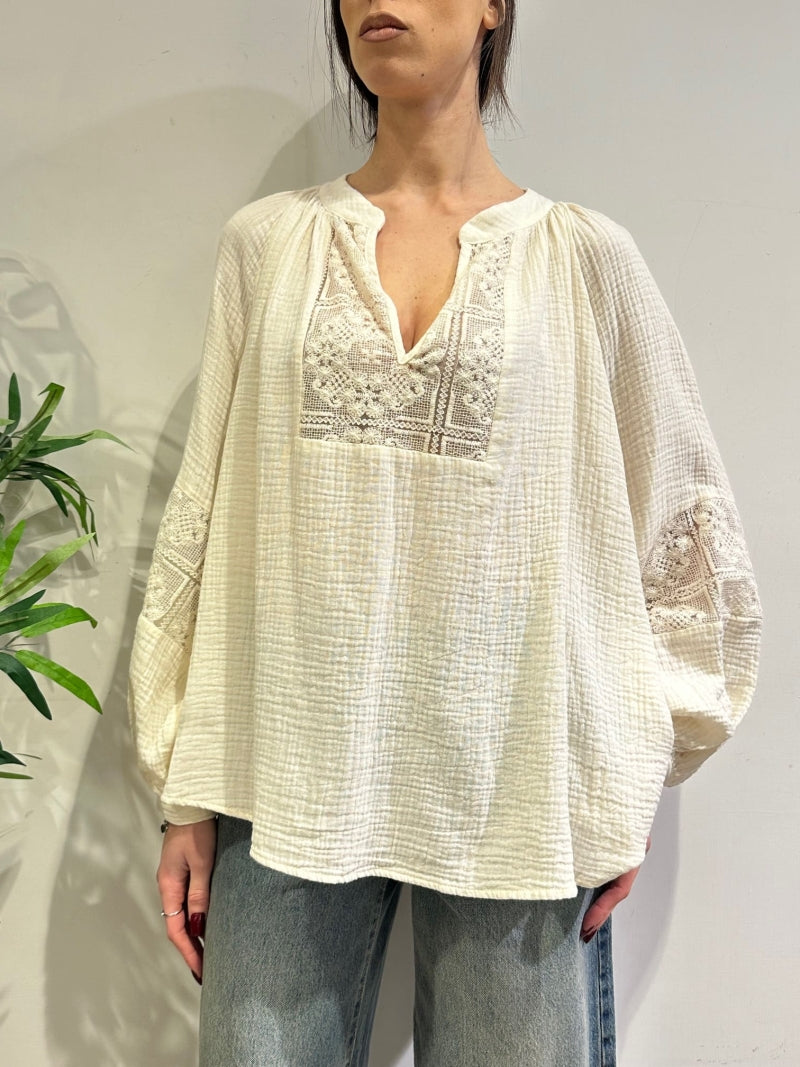 Dixie - Blusa over con ricami panna