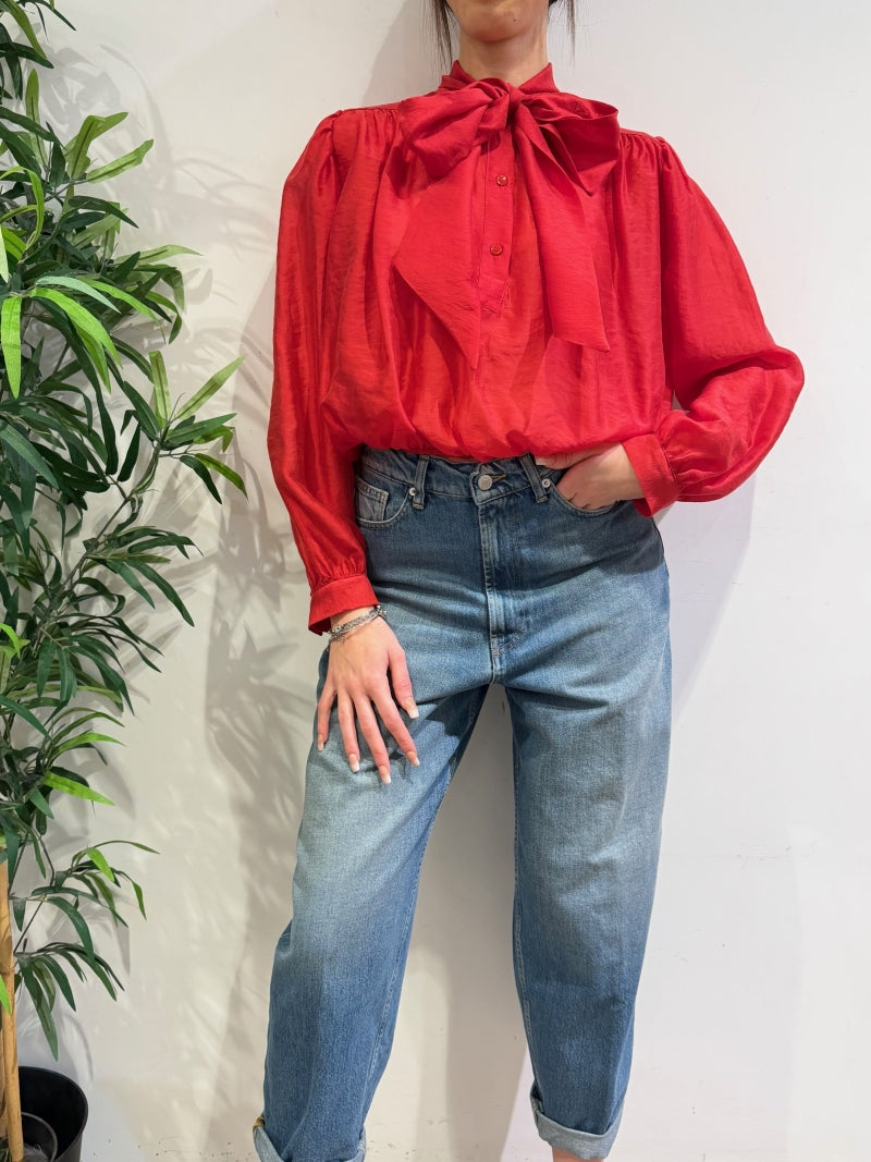 Vicolo - Blusa cropped con fiocco rossa
