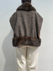 Tensione In - Gilet tweed con ecopelliccia moro