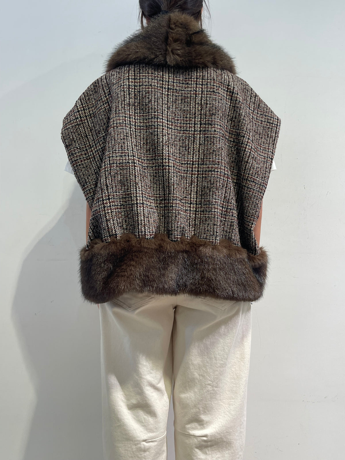 Tensione In - Gilet tweed con ecopelliccia moro