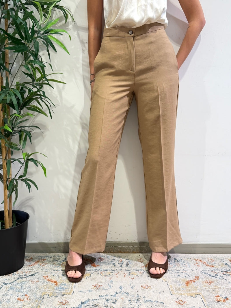Vicolo - Tailleur mezza manica cammello