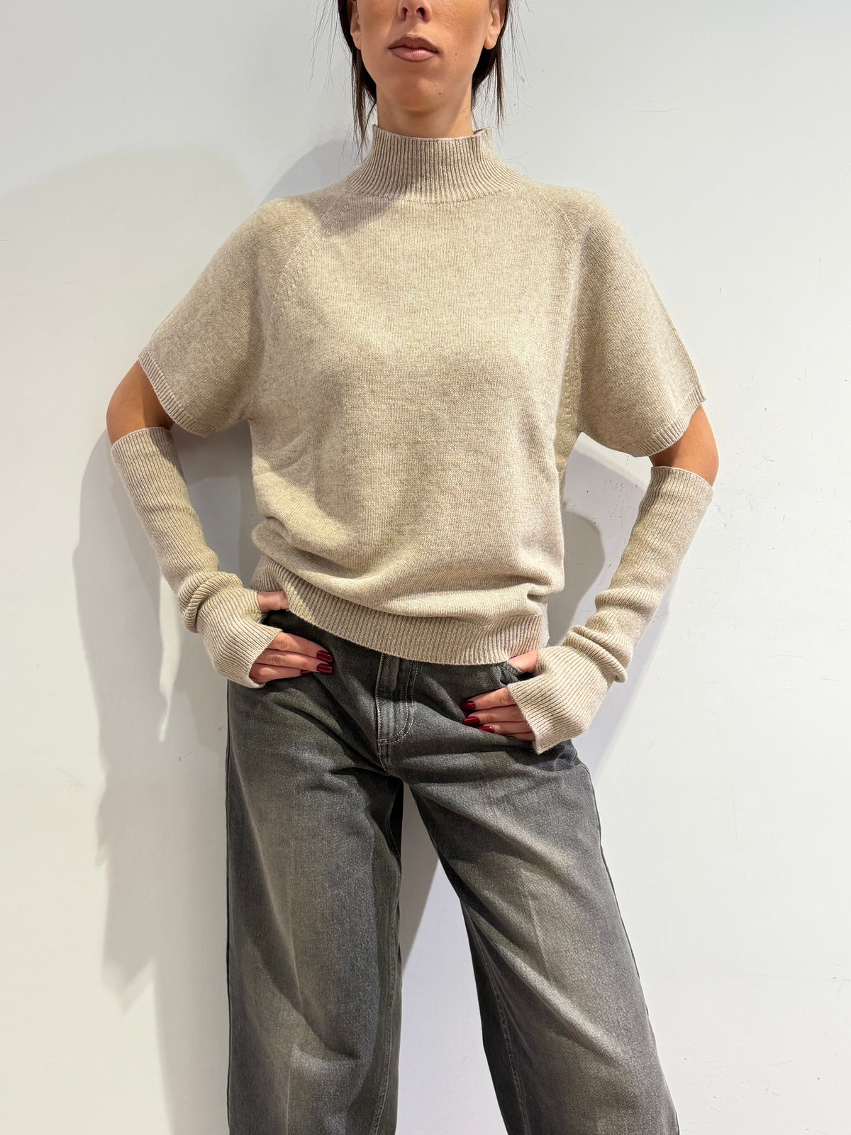 Vicolo - Maglia con manicotti beige