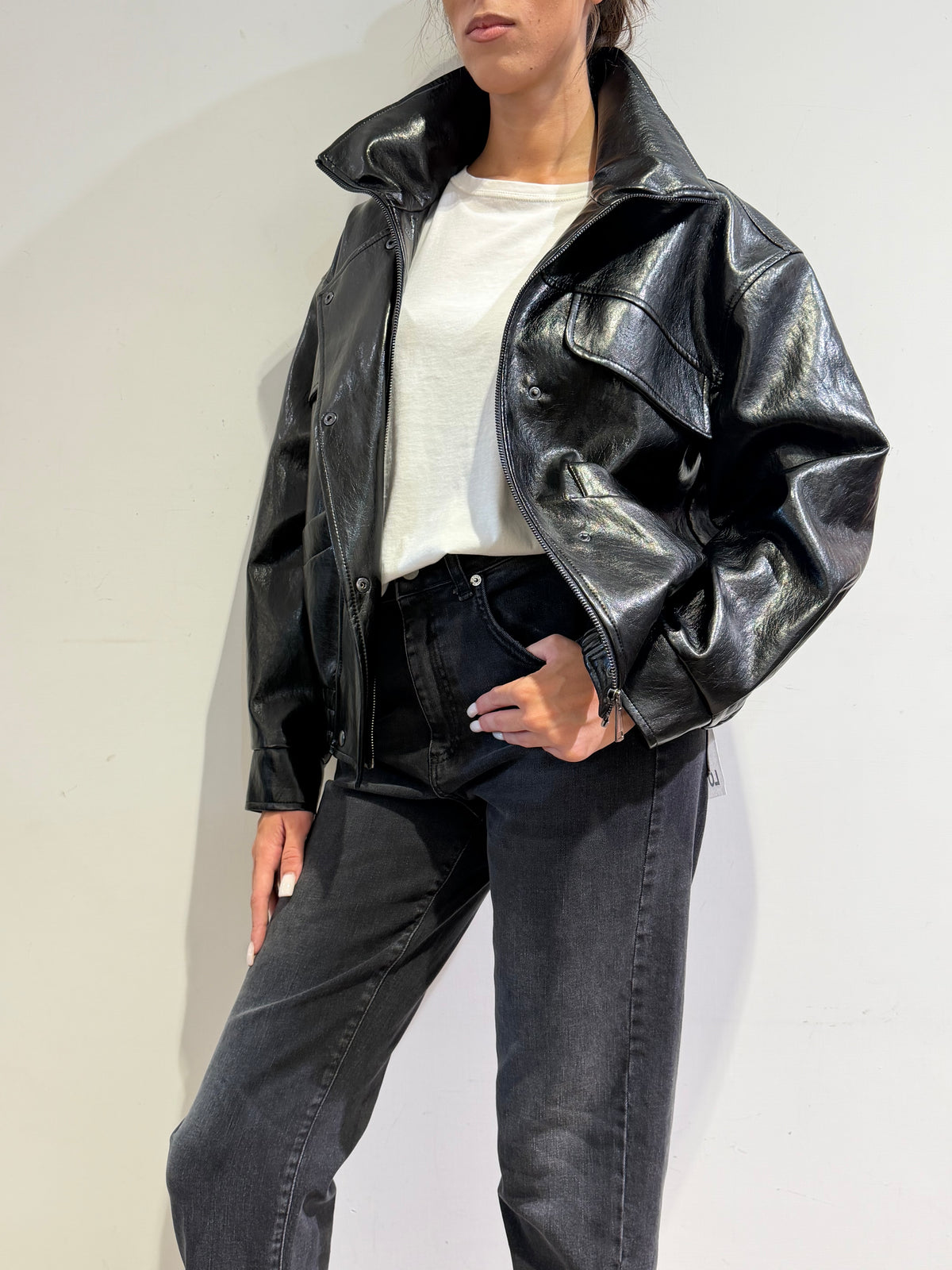 Tensione In - Bomber ecopelle nero