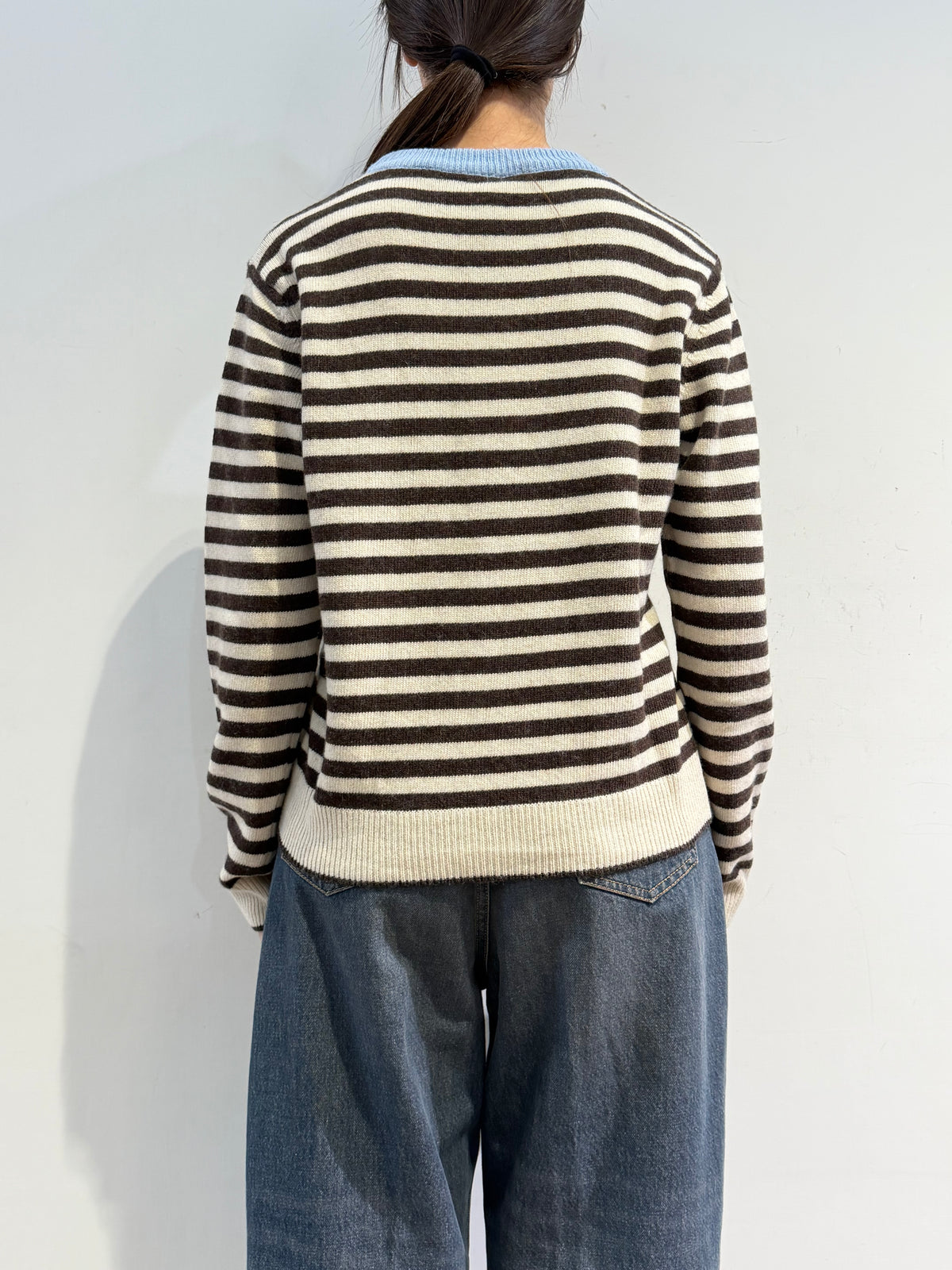 Tensione In - Maglia a righe con numero panna e moro