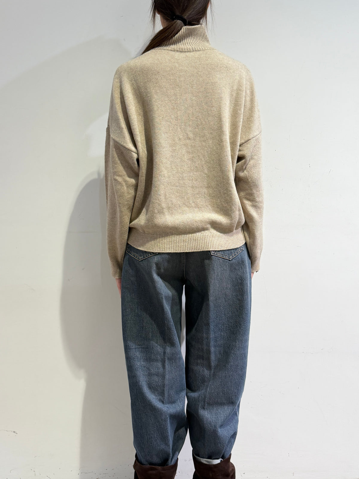 Vicolo - Maglia collo alto con bottoni beige
