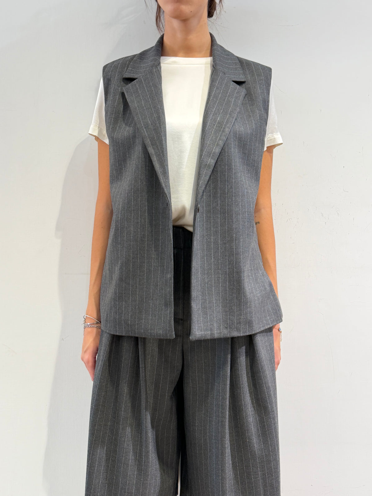 Tensione In - Gilet gessato grigio