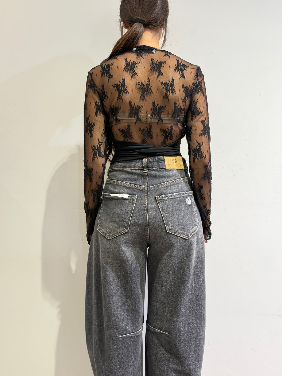 Haveone - Body in pizzo con fascia nera