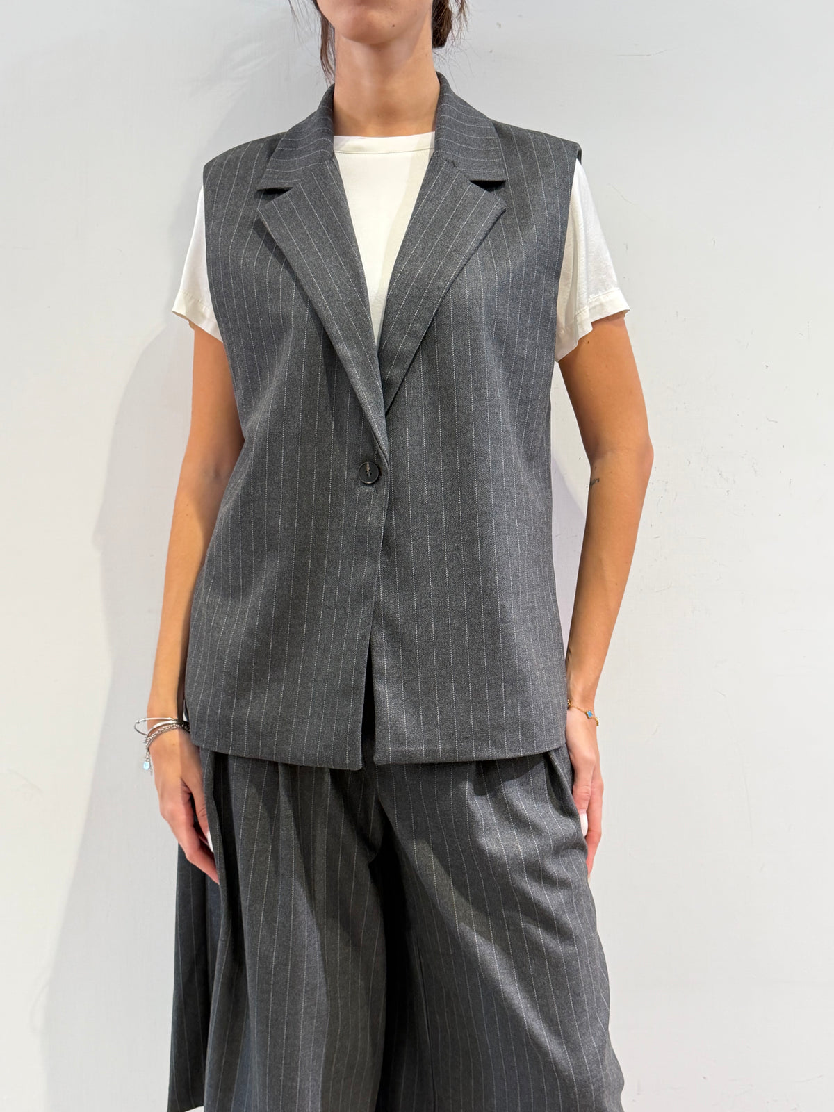 Tensione In - Gilet gessato grigio
