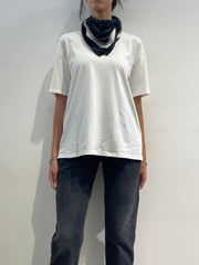Le streghe - T-shirt bianca con bandana fantasia