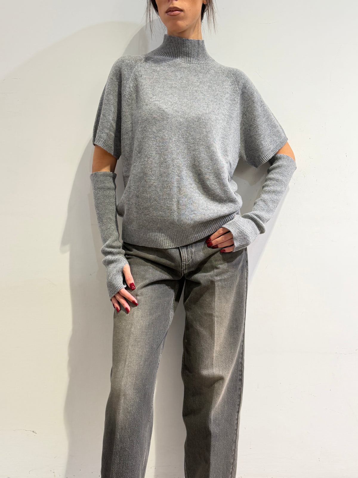 Vicolo - Maglia con manicotti grigia