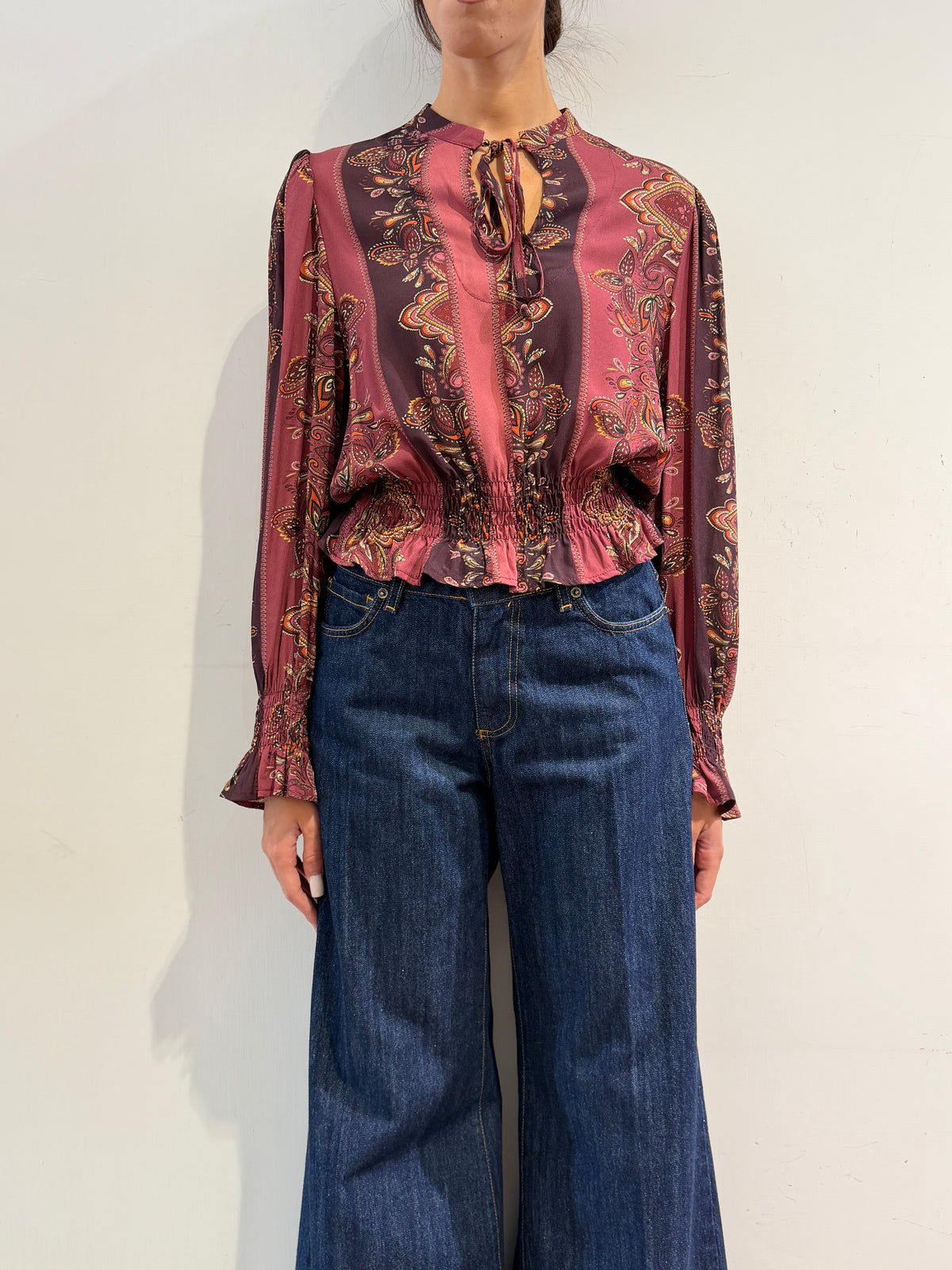 Motel - Blusa crop fantasia cashmere rosa e viola