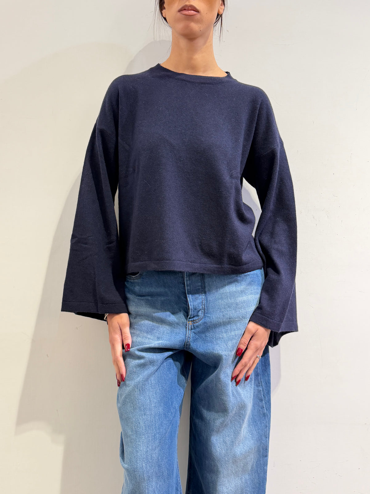 Tensione in - Maglia con fondo manica ampio blu