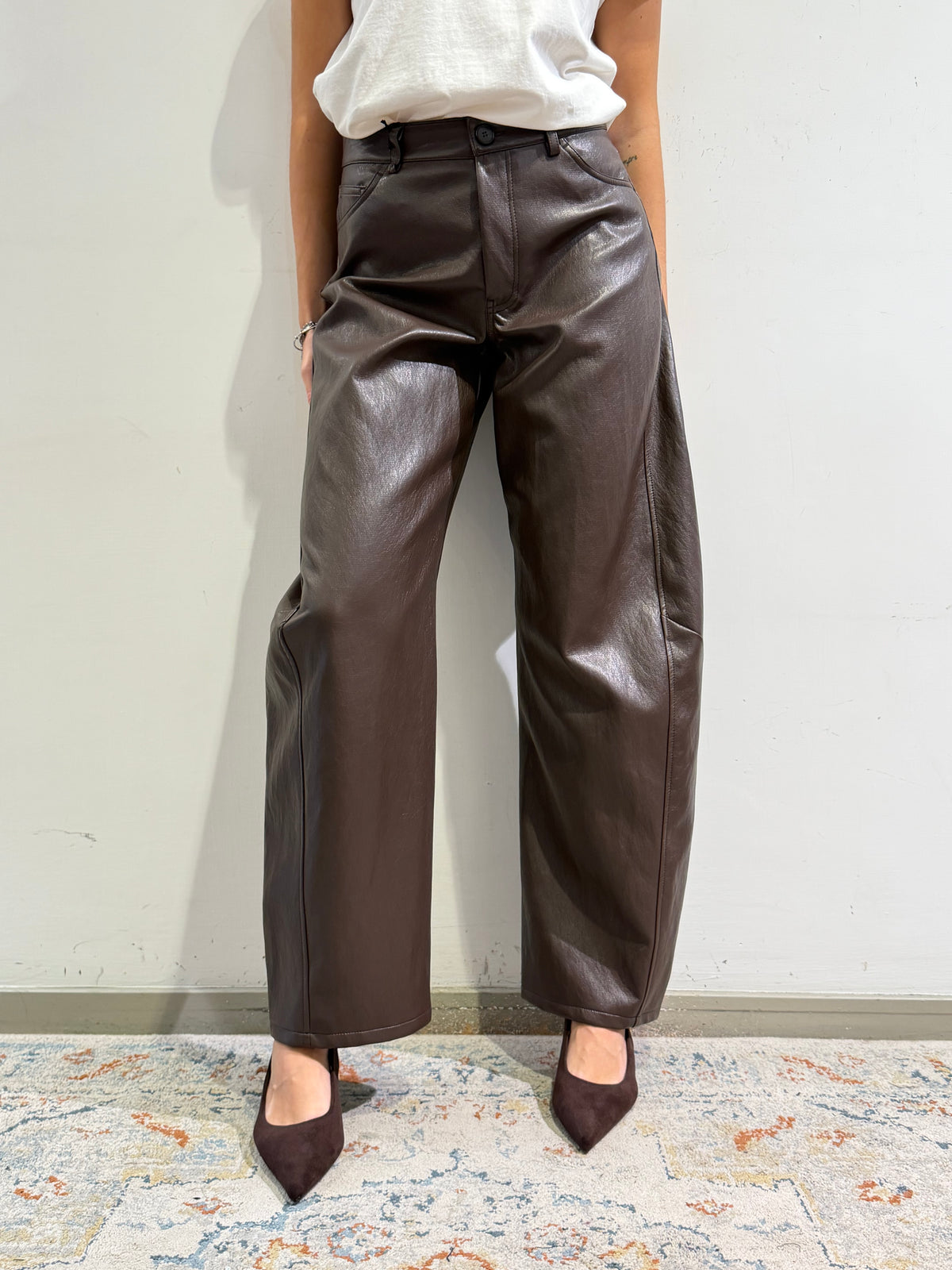 Vicolo - Pantalone barrel ecopelle moro