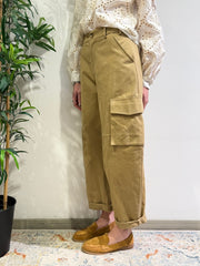 Tensione In - Pantalone barrel cargo cammello