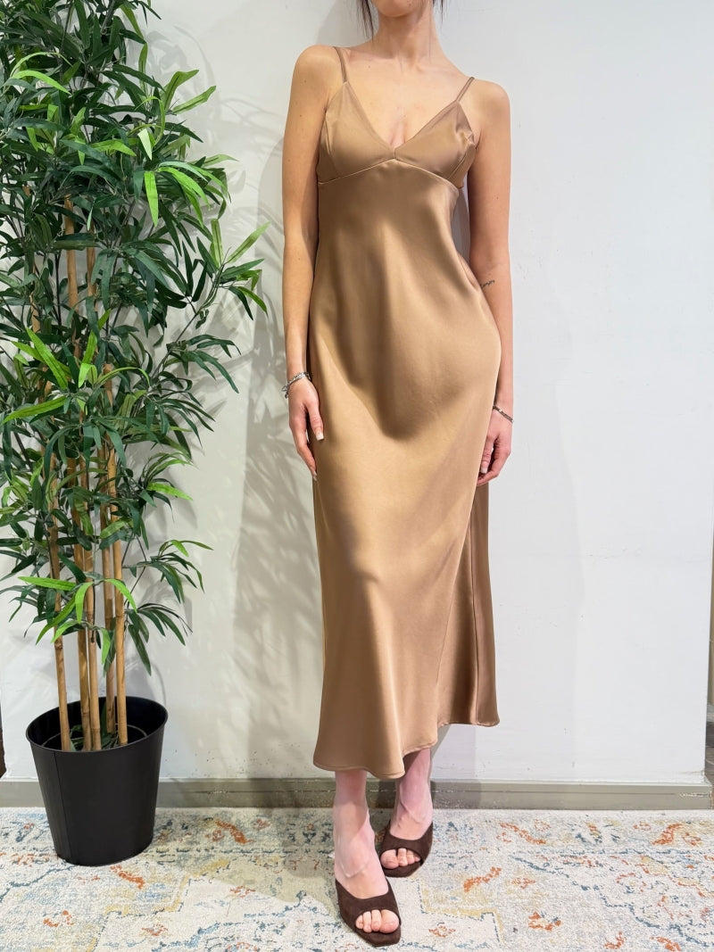 Le Streghe - Vestito in satin cammello