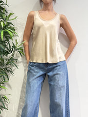 Motel - Top in satin beige