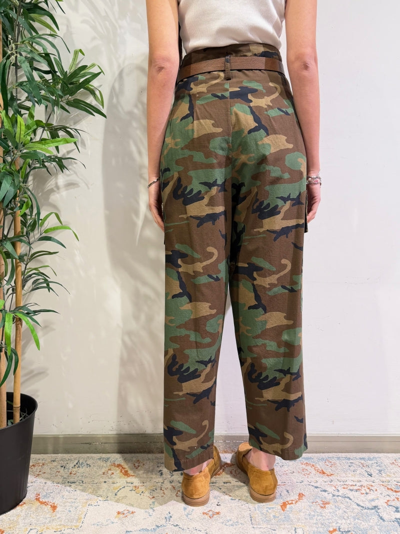 Vicolo - Pantalone cargo con pinces camouflage militare