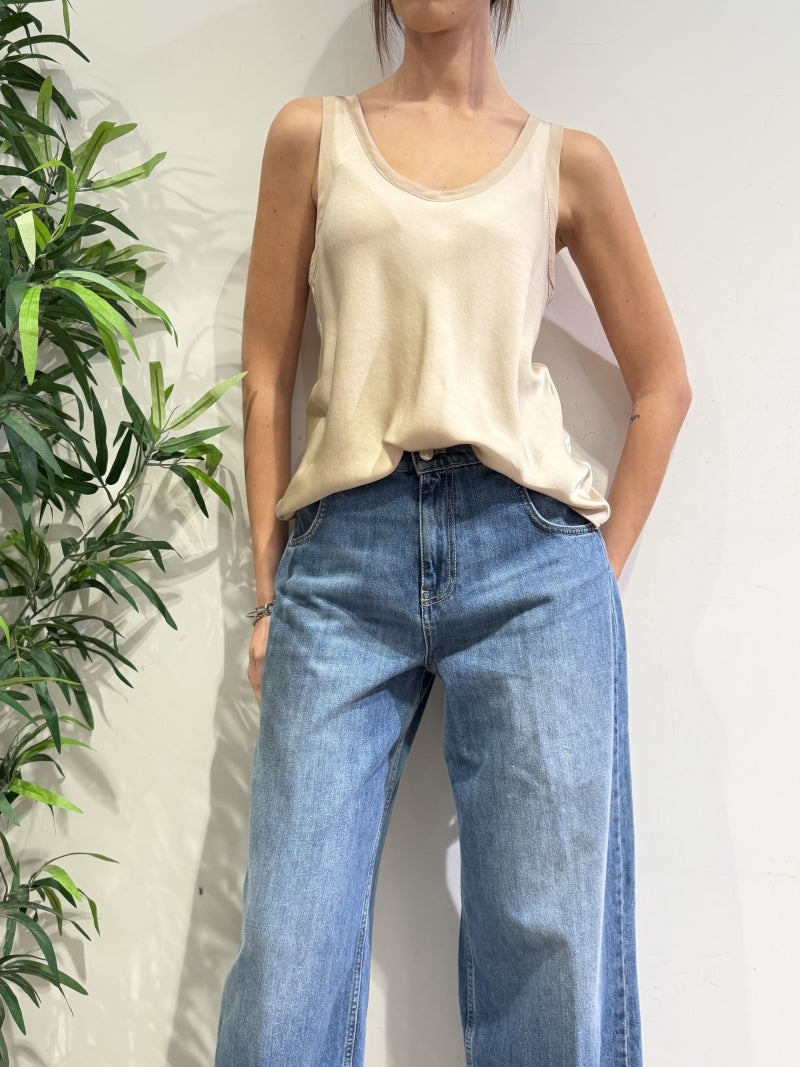 Motel - Top in satin beige