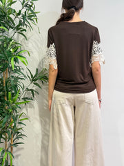 Le Streghe - T-Shirt con ricamo in pizzo moro